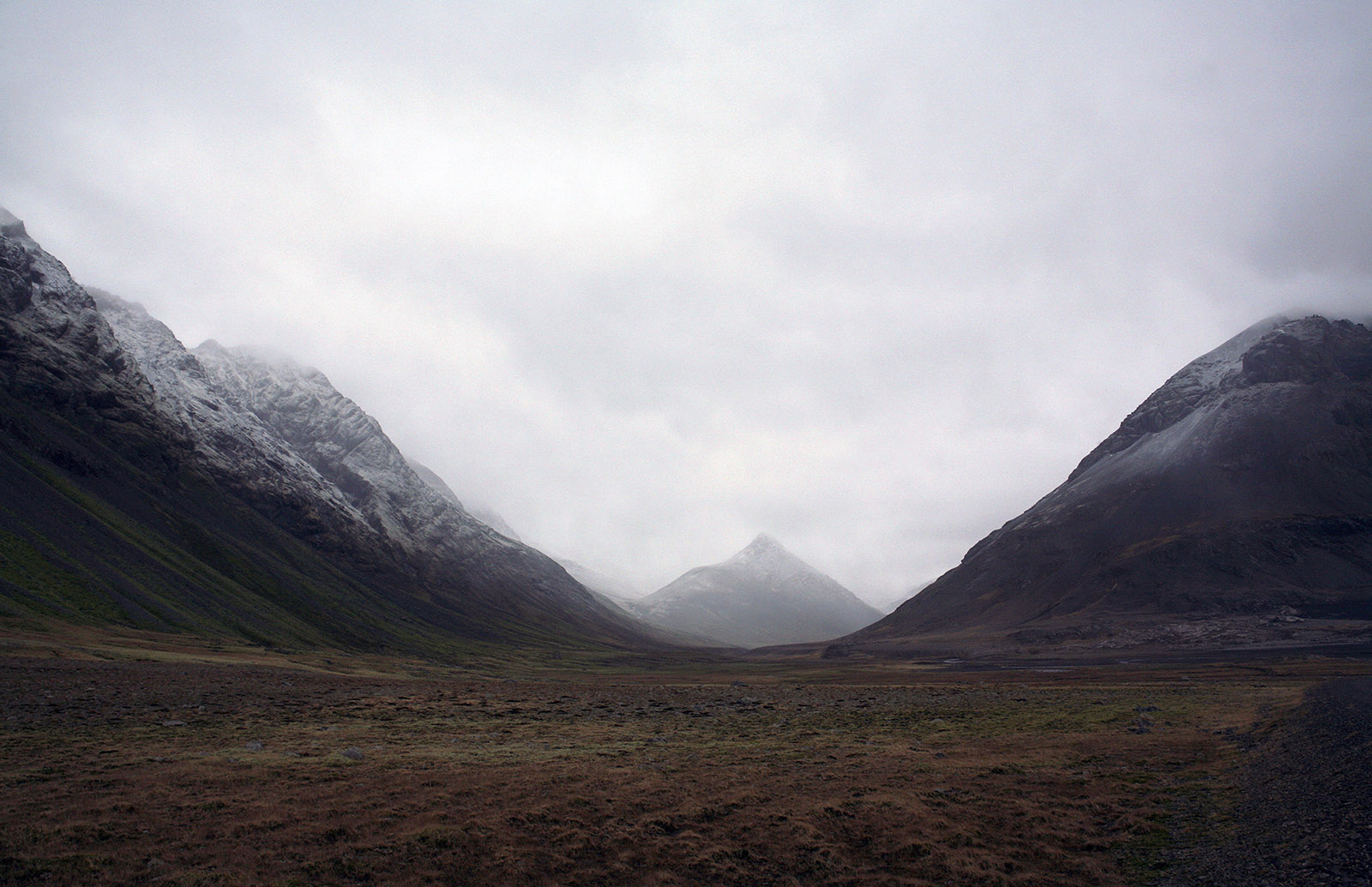 Landscape photography shot in Iceland by Namiko Kitaura